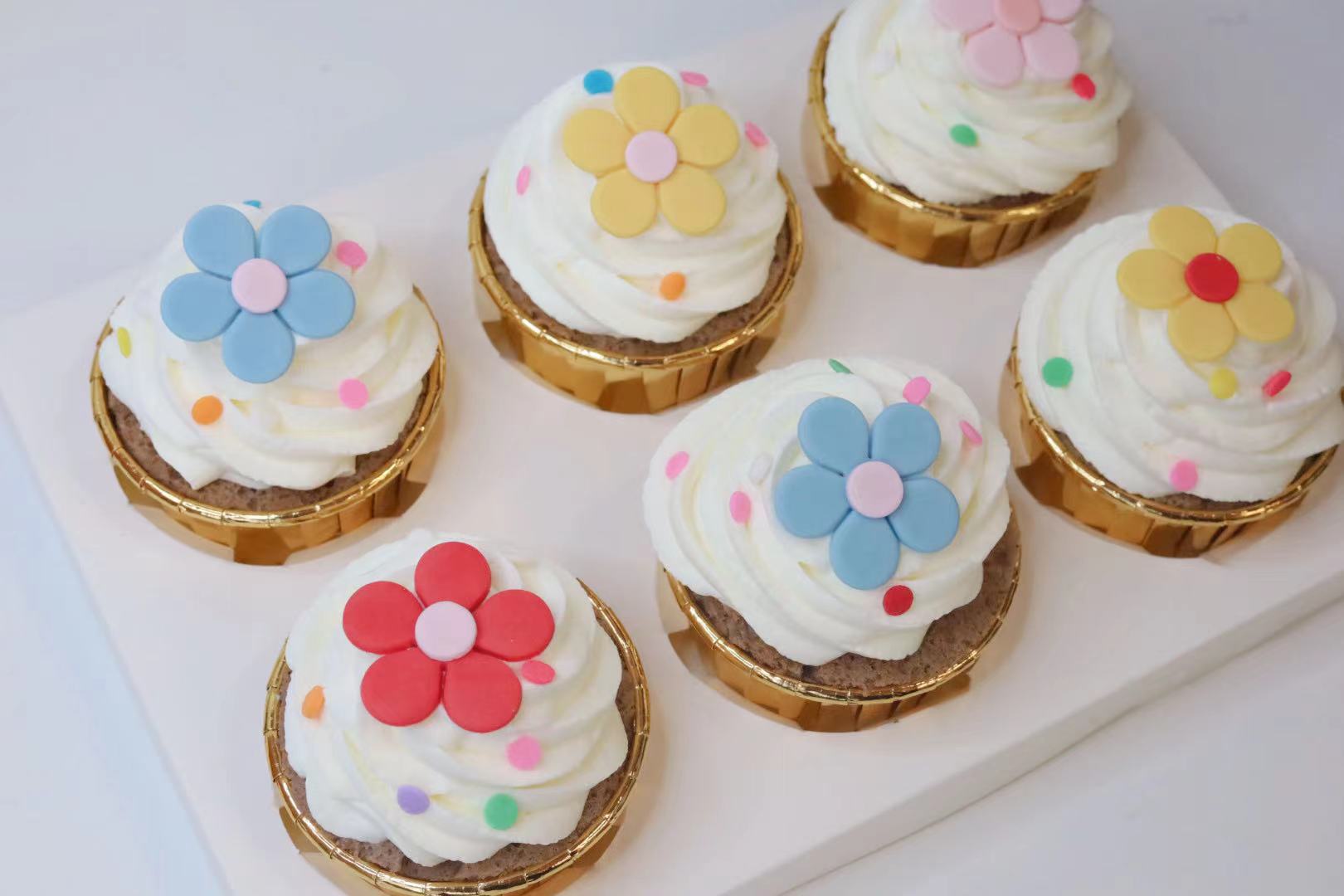 Flower Cup cake（Gender Reveal)